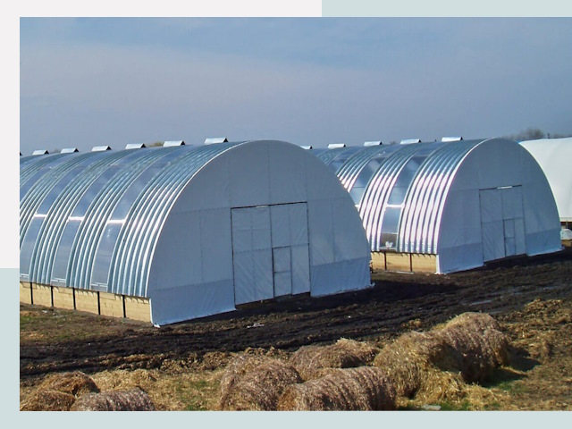 Сельскохозяйственные здания в Коркине