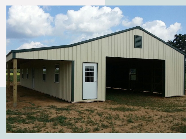 Строительство конюшен в Коркине